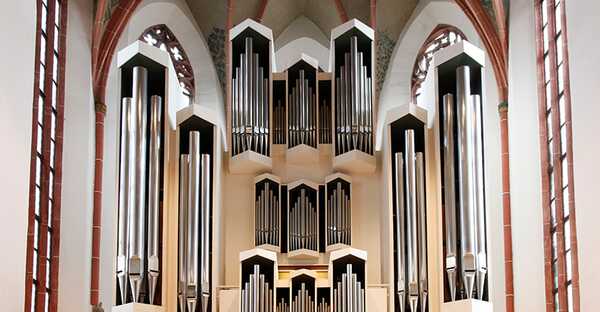 Orgel der Konzerthalle Ulrichskirche