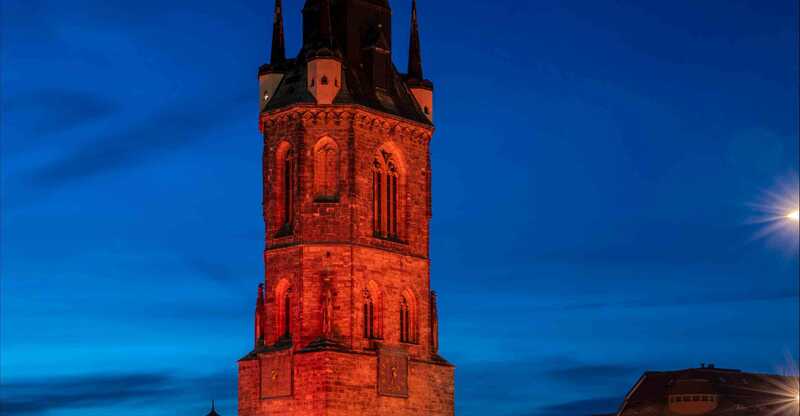 Der Rote Turm bei Nacht